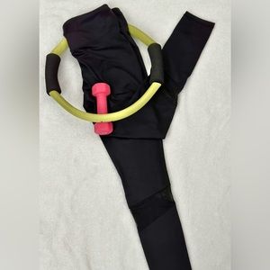 Zella- Zella’s Leggings with Sheer Striped Netting along legs, Large